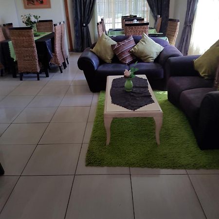 Ramandire B&B Witbank Buitenkant foto