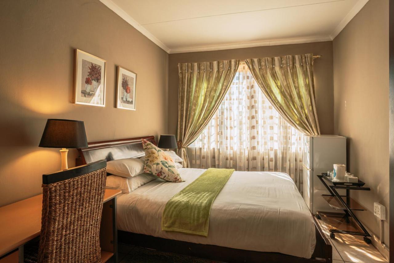 Ramandire B&B Witbank Buitenkant foto