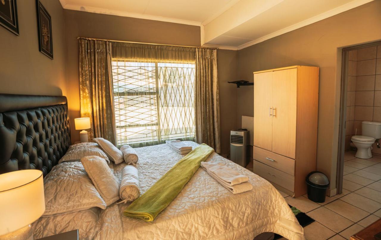 Ramandire B&B Witbank Buitenkant foto